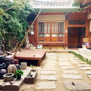 2* Maison d'hôtes Gongsimga Hanok